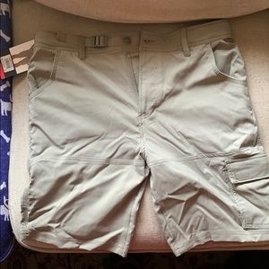 Venture short cargo style